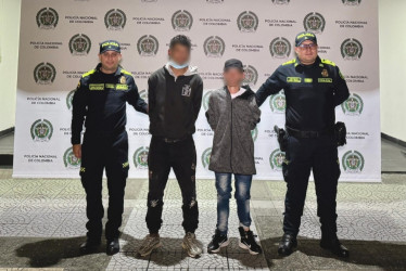 Una vez efectivas las órdenes de captura, se les dieron a conocer sus derechos como personas capturadas y quedaron a a disposición de la autoridad judicial. Posteriormente, un juez de control de garantías les impuso medida de aseguramiento intramural.