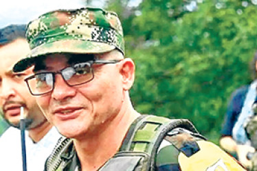 Tras la identificación oficial de los cuerpos que dejó el bombardeo del jueves pasado en Vaupés, Medicina Legal confirmó que Néstor Gregorio Vera, alias ‘Iván Mordisco’, no estaba entre los caídos.