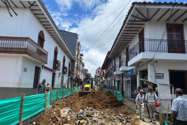 Obras viales en el centro histórico de Anserma avanzan y esperan habilitar pronto la carrera 5