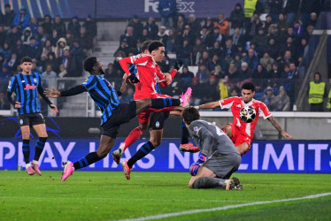 El Bayern Múnich goleó 1-6 al Atalanta en Italia por la ida de los octavos de final de la UEFA Champions League. Luis Díaz hizo su aporte con una asistencia.