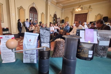 15 muestras de cafés de 9 municipios de Caldas estarán presentes en la feria internacional de café World of Coffee que se efectuará entre y el 10 y el 12 de abril en San Diego (California). El evento, antes denominado SCA (Specilty Coffee Expo, por sus siglas en inglés), se constituye en una de las ferias más importantes del mundo.