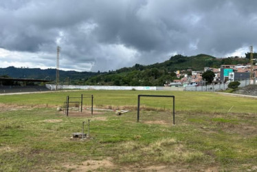Piden mantenimientro de polideportivo de Anserma