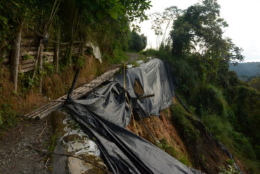 Así registró LA PATRIA la vía de la vereda Java el 24 de diciembre del 2025. 