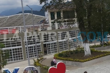 La caída que sufrió la niña le provocó un fuerte trauma en el cráneo, que obligó a su traslado a Manizales.