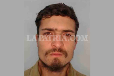 Sebastián, nacido en 1997, es natural de Manizales. Se desconoce cómo ocurrió su muerte.