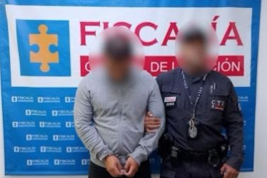 El señalado provocó, al parecer, un accidente de tránsito para tapar el homicidio de su hijo y su esposa.