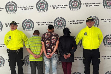 Los dos hombres y la mujer fueron dejados a disposición de la Fiscalía General de la Nación para su correspondiente judicialización,