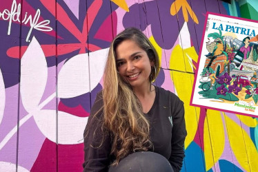 La manizaleña Alejandra Arias, conocida como la Goldin, lleva seis años como muralista e ilustradora.