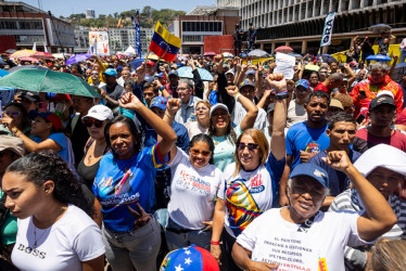 Venezolanos salen a marchar en Caracas exigiendo fin de las sanciones tras acercamiento con EE. UU. y Europa