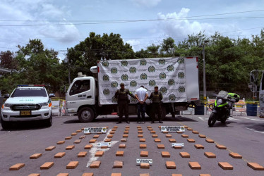 El conductor se movilizaba en un furgón con una caleta en la que había 87 kilogramos de clorhidrato de cocaína.