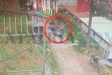 A los dos jóvenes lesionados debieron trasladarlos a un hospital, a causa de las lesiones que sufrieron.