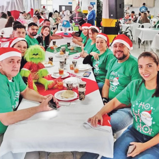 Foto | Henry Giraldo | LA PATRIA Con un desayuno se dio inicio a la Navidad, en la oficina central (foto) y en las diferentes seccionales donde tiene sede la entidad en los municipios de Caldas.