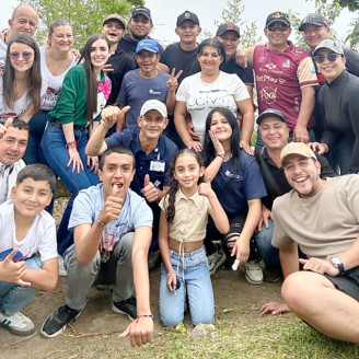 Foto | Henry Giraldo | LA PATRIA Trabajadores de Empocaldas y sus familias disfrutando de un momento de alegría y convivencia en este evento organizado por la empresa.