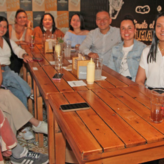 Fotos | Argemiro Idárraga | LA PATRIA Andrés Felipe Correa, Juliana Rodríguez, Carolina Guapacha, Beatriz Tapias, Liliana Ballesteros, Luisa Muñoz, Giovanny Alarcón, Yury Morales, Diana Cardona y Maricela Tabares.