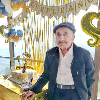 Fotos | Cortesía | LA PATRIA Héctor Galeano Giraldo celebró sus 100 años.
