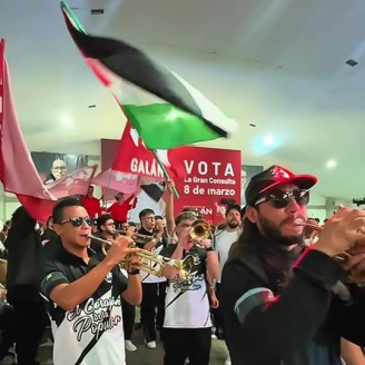 A Galán le llovieron tomates por Palestina Foto | Tomada de Facebook | LA PATRIA