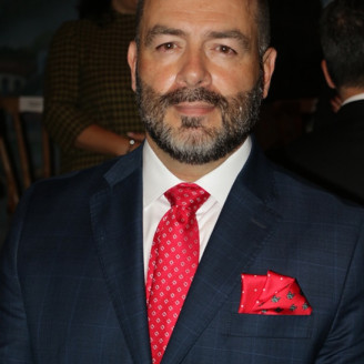 El hombre multitask de la Alcaldía Foto | LA PATRIA