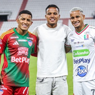 Supimos que: encuentro de los hermanos Barrios tras el partido Once Caldas - Junior, en Manizales