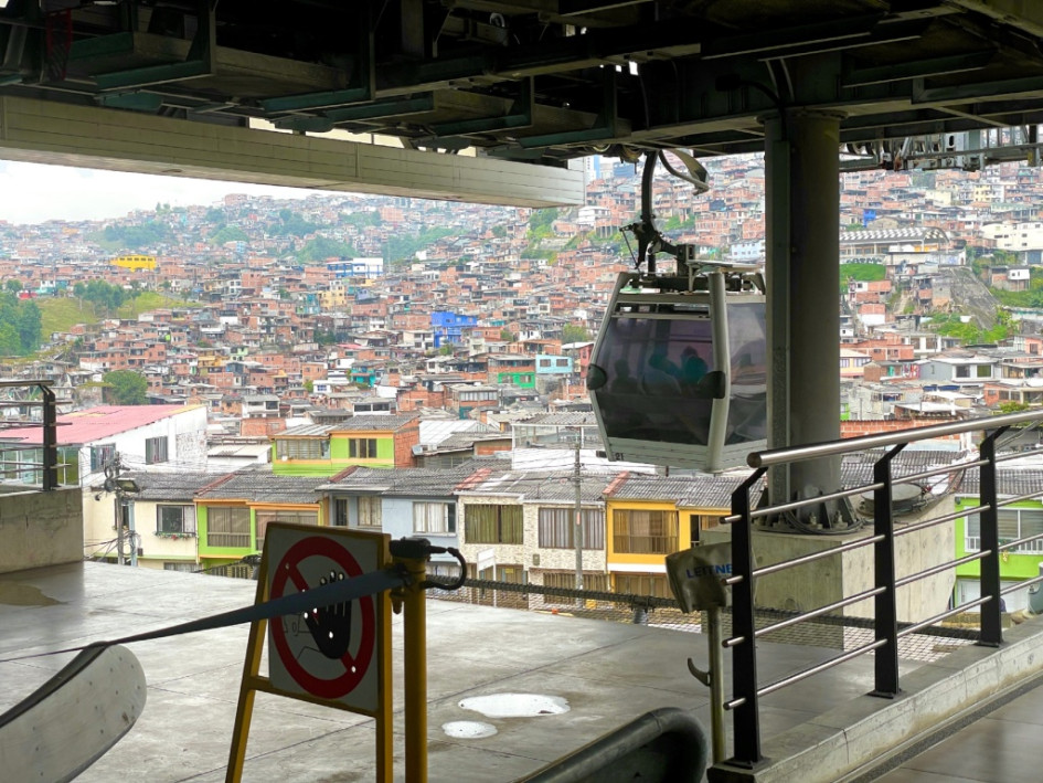 El cable aéreo seguirá operando en su horario especial desde las 6:00 a.m. hasta las 11:00 p.m. del 3 de enero hasta el 11 de enero. 