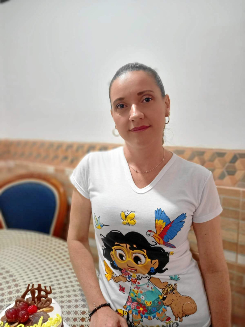 Foto | Argemiro Idárraga | LA PATRIA Ofelia Loaiza Hincapié celebró su cumpleaños en el barrio La Enea, en compañía de familiares y amigos.