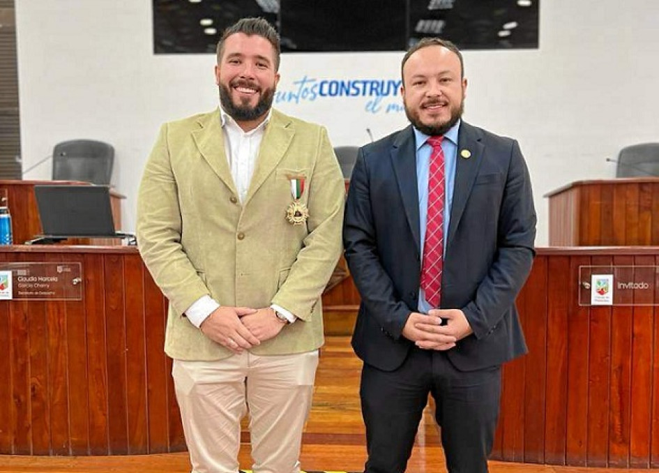 Fotos | Cortesía Concejo de Manizales | LA PATRIA José Luis Corrrea, presidente de Opositiva Aseguradora de Riesgos Profesionales, y Juan Manuel Marín, segundo vicepresidente de la corporación.
