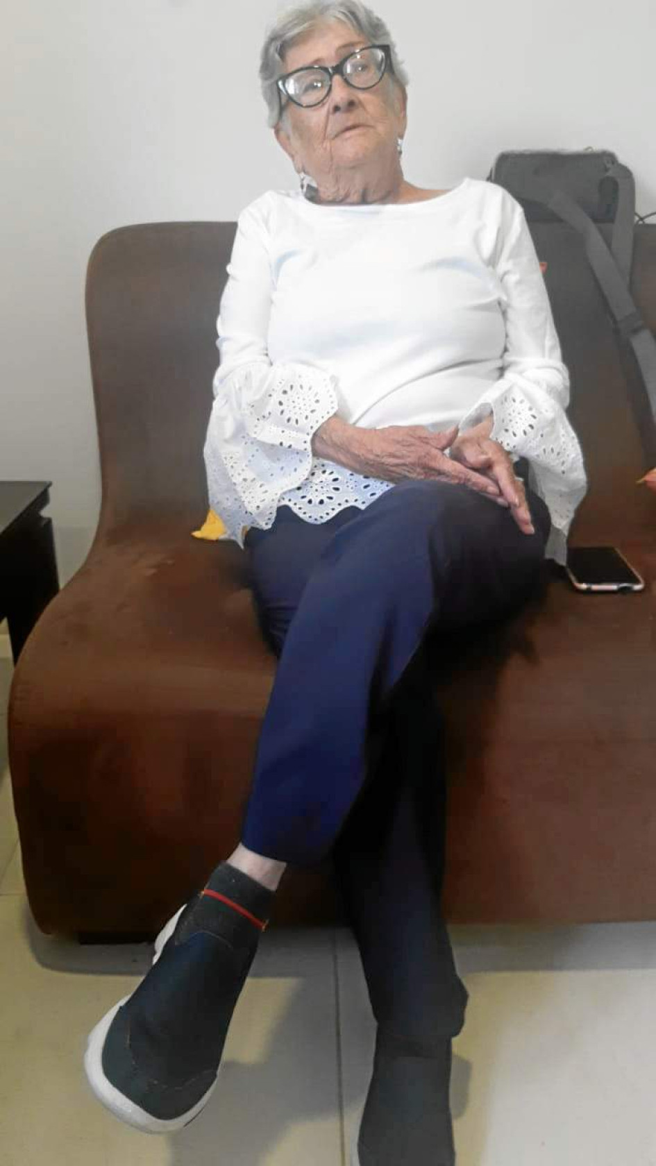 Foto | Cortesía Lector | LA PATRIA Abrazo gigante para la mamá, abuela, tía, hermana y suegra María Belisa Orozco en su cumpleaños.