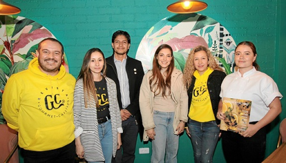 Fotos | Argemiro Idárraga | LA PATRIA Mauricio Serna, Stefanny Cardona, Iván Becerra, Luisa Isaza, Sandra Vargas y Manuela Gómez.