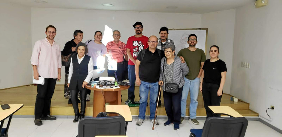 Foto | James Sánchez | LA PATRIA Juan Carlos Homez, caricaturista del diario La Patria, realizó su primer taller Aprende a Caricaturizar con Homez. Al evento asistieron 12 personas las cuales aprendieron conceptos básicos de la caricatura y realizaron ejercicios prácticos.