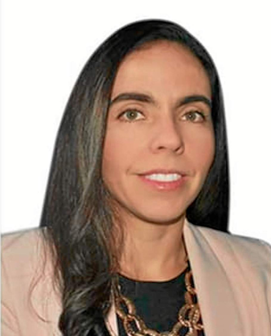 Foto | Rubén Darío López | LA PATRIA Paula Andrea Mejía Jaramillo asumió el cargo como nueva directora de operaciones en el Aserrío La Chalca de Pro-Oriente, empresa reforestadora de Pensilvania. Es ingeniera industrial de la Universidad Autónoma de Manizales, con especialización en Dirección y Producción de Operaciones de la Universidad Nacional sede Manizales. Con 17 años de experiencia en desarrollo e implementación de estrategias tendientes a mejorar los procesos y generar eficiencia en las empresas. Me