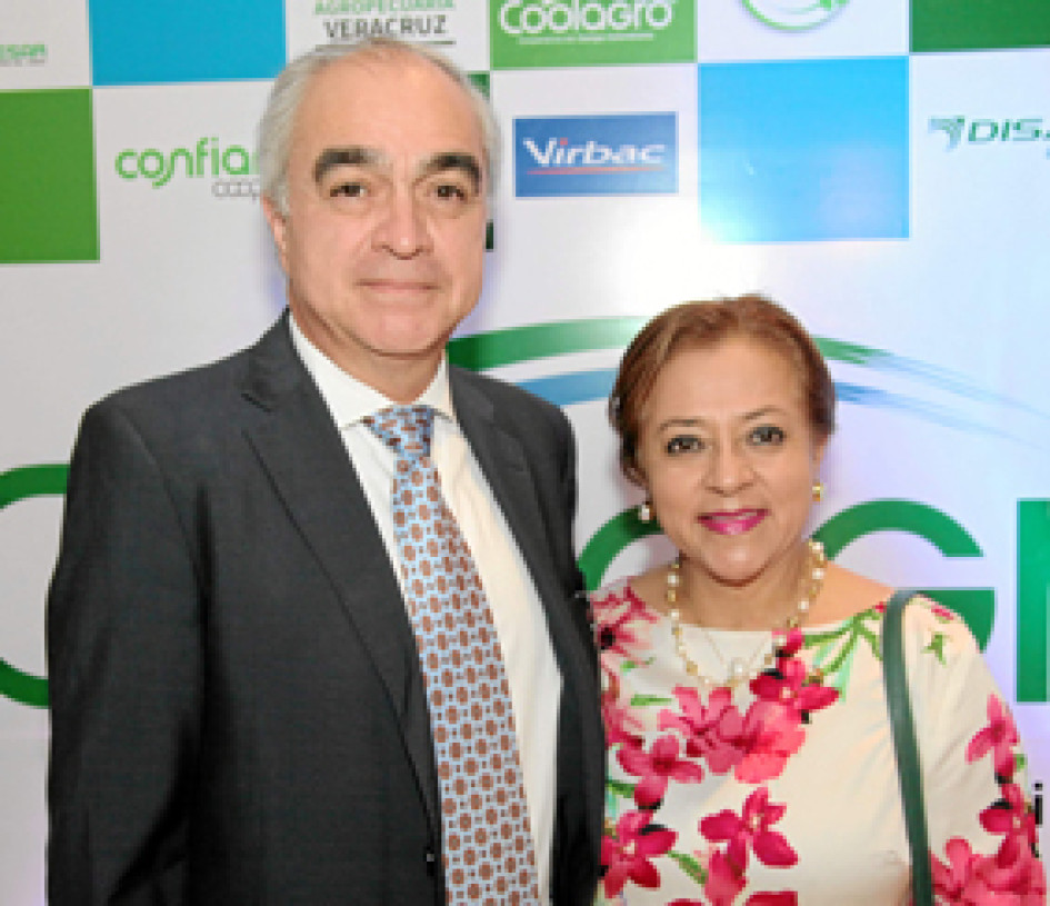 Alejandro Ceballos Márquez y Mónica Palacio Aguilera.