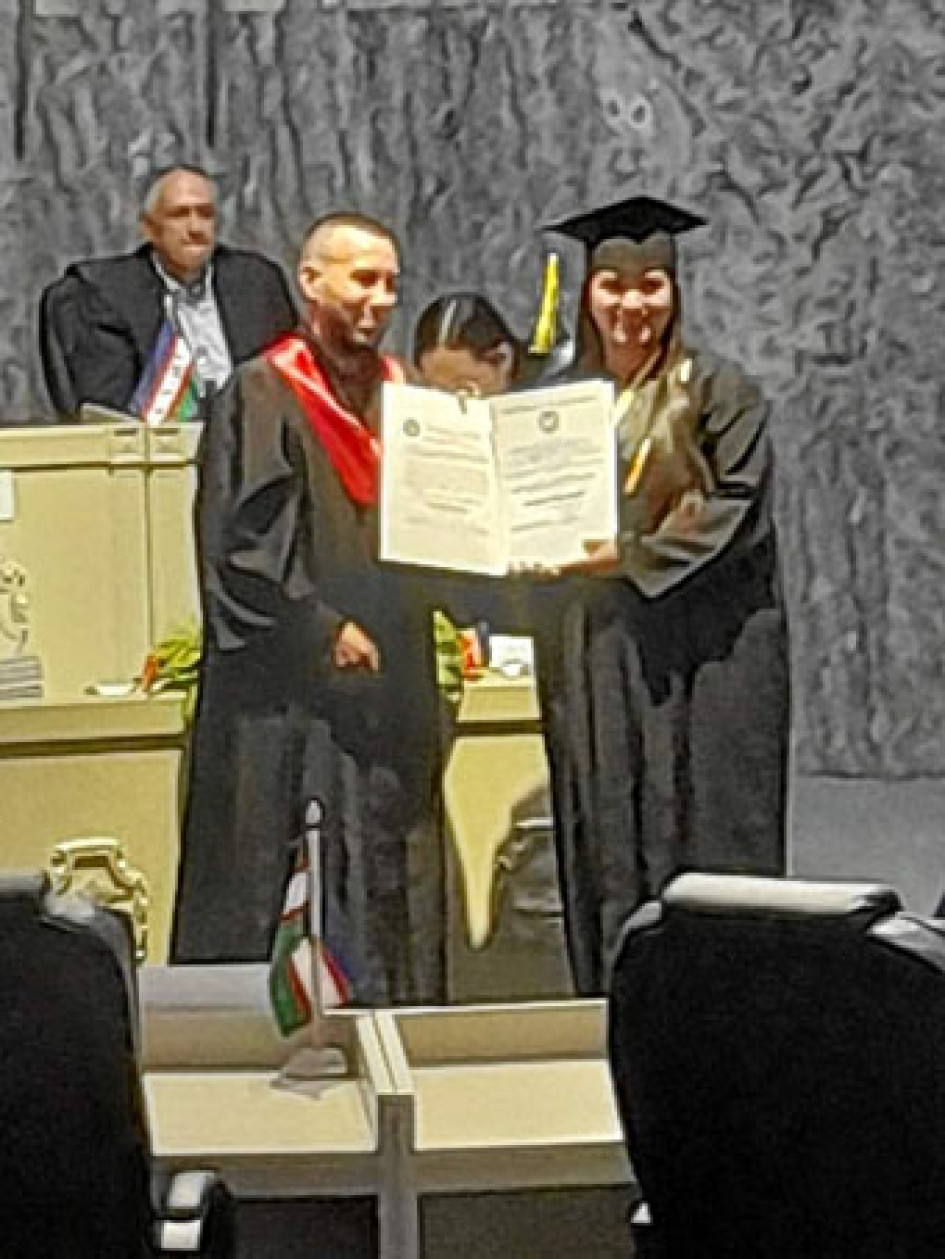 Fotos | Cortesía | LA PATRIA Valeria Aristizábal López recibió su título como auxiliar de enfermería. "Felicitaciones por tu esfuerzo y dedicación. La perseverancia ha sido admirable y te ha llevado a lograr grandes cosas. Tu familia está muy orgullosa".
