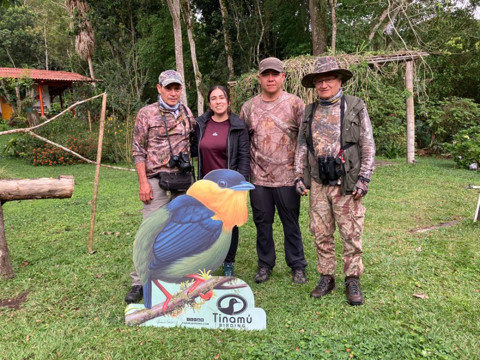 Foto | Cortesía | LA PATRIA ​​​​​​​José Fernando Galvis, Valentina Marín, Santiago Ramos y José Ituriel Arango visitaron el miércoles la reserva natural de observación de aves Tinamú Birding, en la vereda San Peregrino (Manizales). Realizaron un reconocimiento de los senderos de pajareo para el XI Congreso de Aviturismo que se realizará en noviembre.