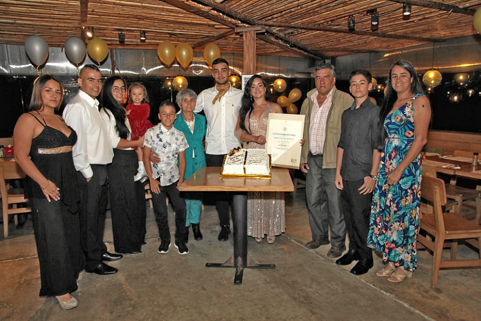 Foto | Argemiro Idárraga | LA PATRIA Mónica Agudelo Martínez, Andrés Mauricio Naranjo Castro, Angélica María Naranjo Agudelo, Micaela Violeta Jiménez Naranjo, Ian Felipe Agudelo, Graciela Martínez Montes,Camilo Uribe Agudelo, Marisol Agudelo Martínez, Hernando Agudelo Ocampo, Juan José Naranjo Agudelo y Carolina Agudelo Martínez.