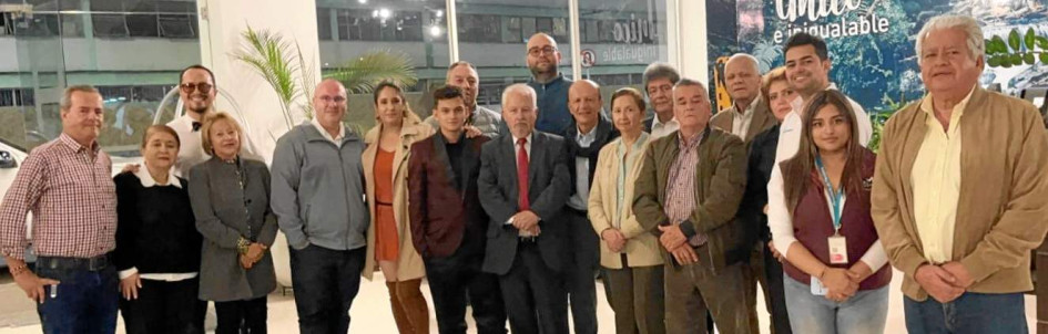Foto | Lector | LA PATRIA El Club de Periodistas de Manizales se reunió en diciembre pasado para evaluar el 2023 y planear sus acciones del 2024. El encuentro fue en el salón Gaudí del Hotel Carretero. En la foto: Yesid López, Mariela Márquez, Carlos Eduardo García, Magistrada María Eugenia López Bedoya, Ricardo Gómez de la Roche, Margarita Laverde, Gerónimo Aristizábal Builes, Germán Ríos Martínez, Eduardo Aristizábal Peláez, David Santiago Gómez, Duván Marín, la magistrada Flor Eucaris Díaz Buitrago, Albe