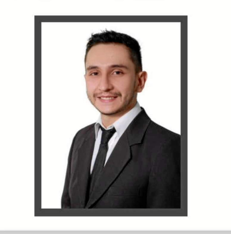 Juan Pablo Rodríguez Giraldo se graduó de Ingeniero Electrónico de la Universidad Nacional, sede Manizales. Su familia celebró este logro con una reunión familiar en el restaurante Saziare, ubicado en el barrio Palermo.