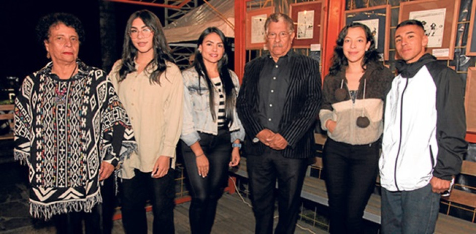 Fotos | Argemiro Idárraga | LA PATRIA Rosalba Arias, Aria Buitrago, Yuliana Sosa, Fabio Arias Gómez, Maribel Castaño y Cristian Ojeda.