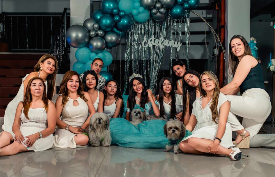 Luz Marina Guastar, Betty Cárdenas, Andrea Román, Salome López, Melany Henao, Estefany Cárdenas, Mariana Grisales, Laura Henao, Sara Daniela Castaño, Jakeline Román Y Jeniffer Ramírez