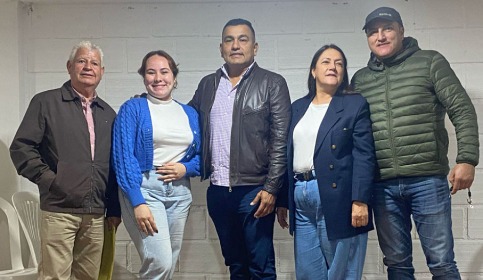 Junta Directiva: Alcibiades Botero, Mariana López, Bonarge Solano, Socorro Jaramillo y Elkin Castillo. Además del médico Mauricio Betancur.