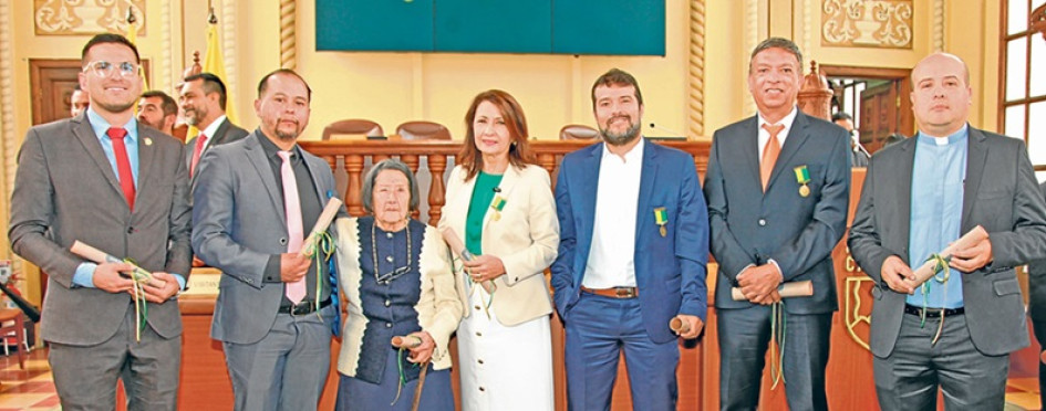 Homenajeados en Nota de Estilo: Yin Eduardo Ángel, Fundación Parceros Colombia; José Rodrigo Martínez, Dorian Hoyos Parra, Martha Liliana Marín, Juan Sebastián Valencia, Julián Marino López y Presbítero Héctor Adrián Chica.