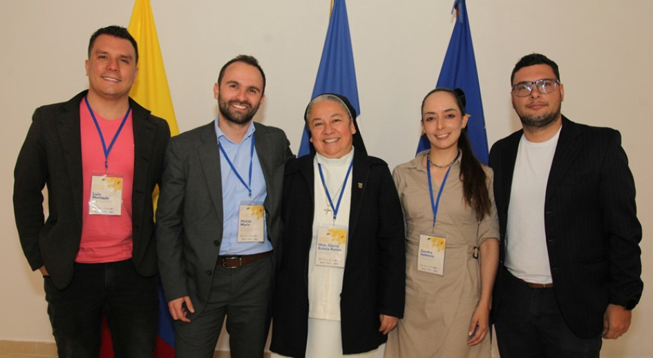 Luis Miguel Hurtado, Mathías Marín, hermana Gloria Estella Rolón, Sandra Valencia y Álvaro Javier Rubio.