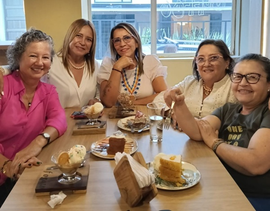 Foto | Argemiro Idárraga | LA PATRIA Beatriz Peláez,Gloria Inés Ramírez ,Darneyi Henao, Luz Amparo García y María Emilia Olarte.