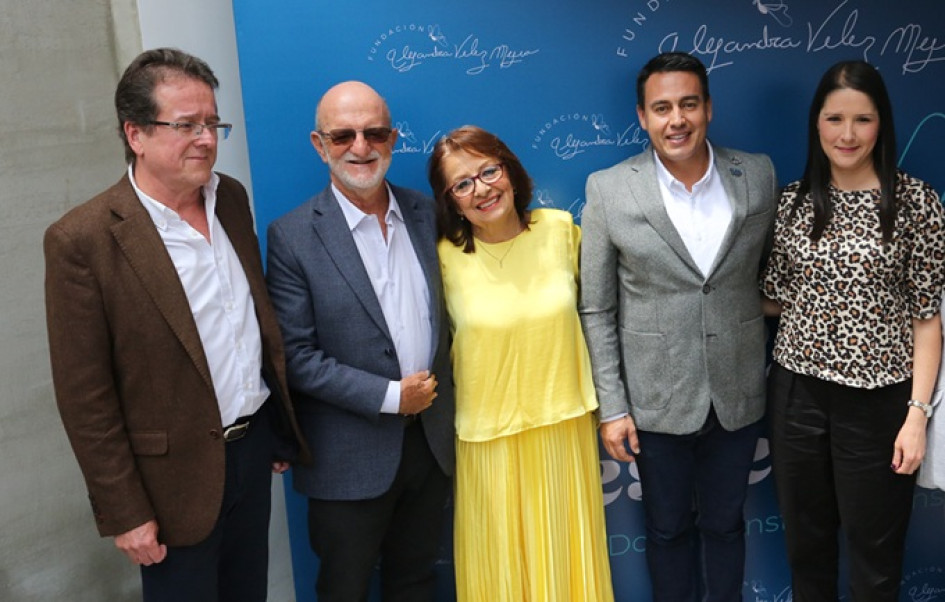 Fotos | Luis Trejos | LA PATRIA Mauricio Salazar Sierra, Henry Gutiérrez, gobernador de Caldas; Gloria Betancurt, directora de la Fundación Alejandra Vélez Mejía; Jorge Eduardo Rojas, alcalde de Manizales; y Mariana Vélez Mejía.
