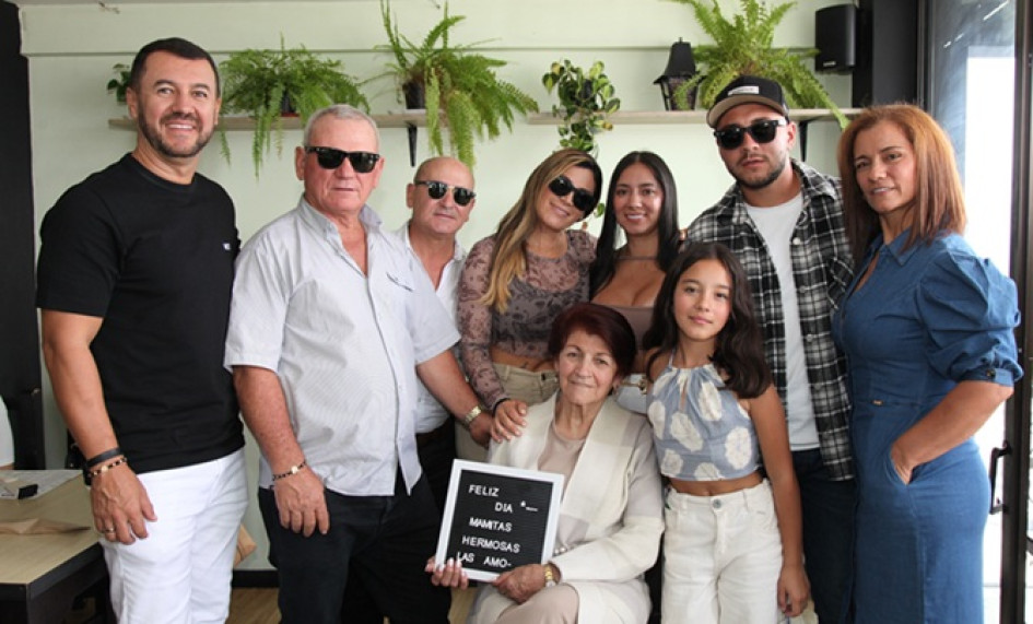 Jairo Parra, Elkin Orozco, Arley Orozco, Piedad Orozco, Estefanía Cataño, Sebastián Castaño, Rubialba Orozco, Guadalupe Gómez y Rosa María Gómez.