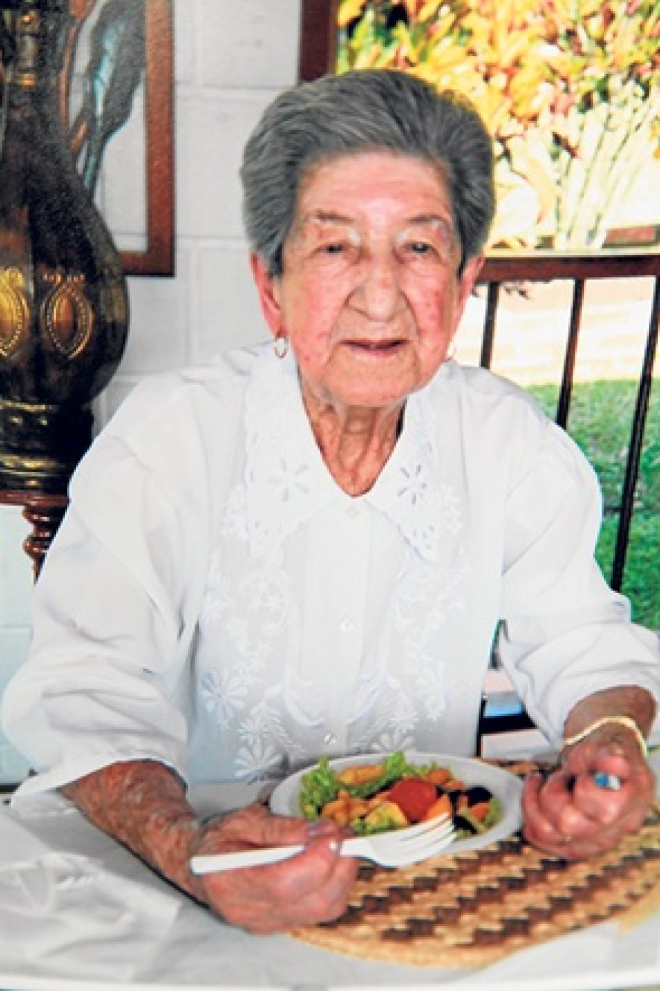 Gilma Ramirez de Hurtado falleció. Su hijo Nelson Hurtado Ramirez rinde póstumo homenaje. "Plegarias al Altísimo para que la tenga en su Reino. Para mi preciosa Madre eterno descanso".