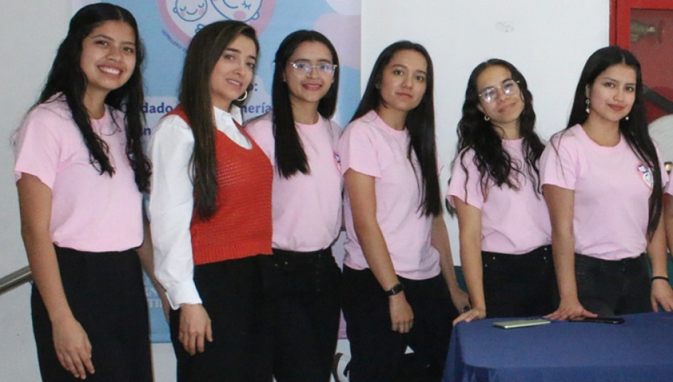 Claudia Benavides, Sandra Lorena Giraldo, Valentina Valencia, Laura Victoria Yusti, Mariana Cardona y Ángela Quiñones.