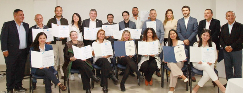 Fotos | Argemiro Idárraga | LA PATRIA Grupo de entidades certificadas: Celema, Grupo Hada, Socobuses, Mabe Colombia SAS, Chec, Efigas S.A. E.S.P., Satélite Seguridad Industrial SAS, Agroindustrias La Florida SA, Inbiotech SAS, Vigitecol Ltda, Agropecuaria El Portal, Constructora Las Galias, Industria Licorera de Caldas, Inversiones GFL S.A, Emsa-Lotería de Manizales, Sercofun Caldas Ltda, Universidad de Caldas, Pinturas Nacionales SAS y el Sena.