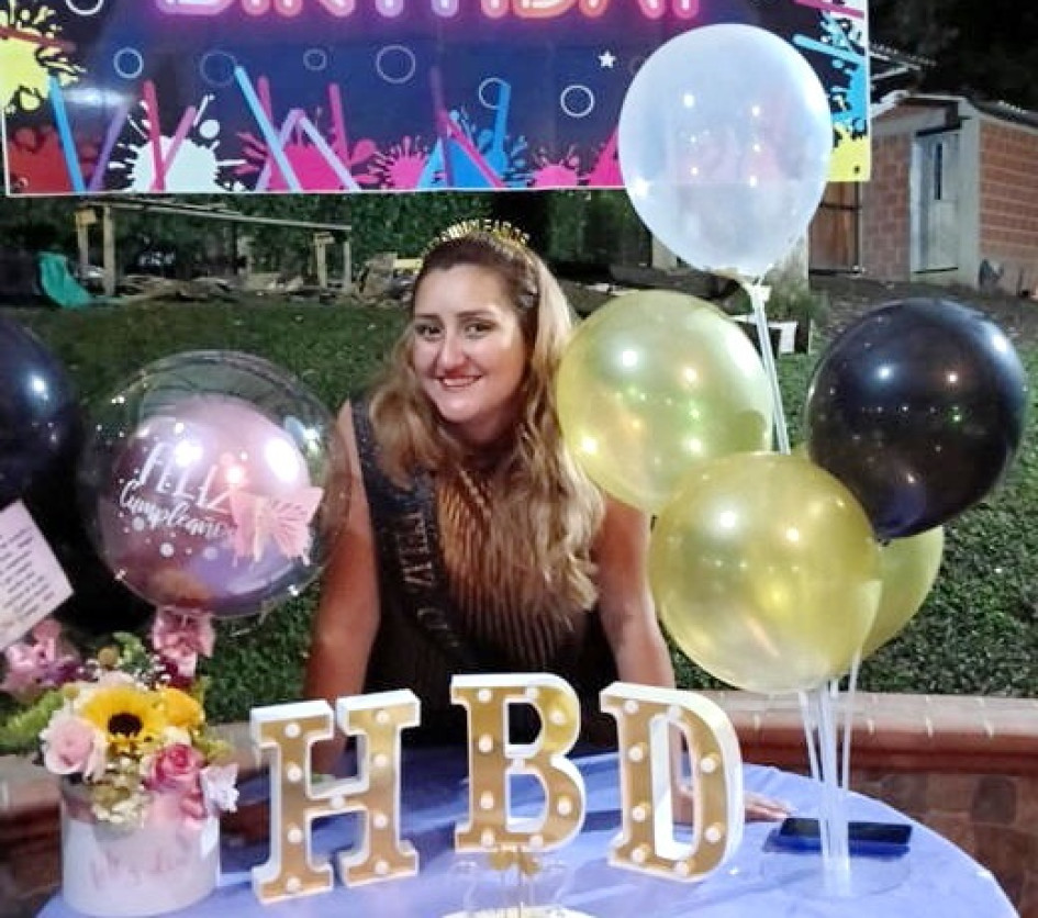 Amigos y familiares procedentes de Pensilvania (Caldas) y de Manizales celebraron el cumpleaños de Manuela García Castaño en un sitio campestre de Manizales.