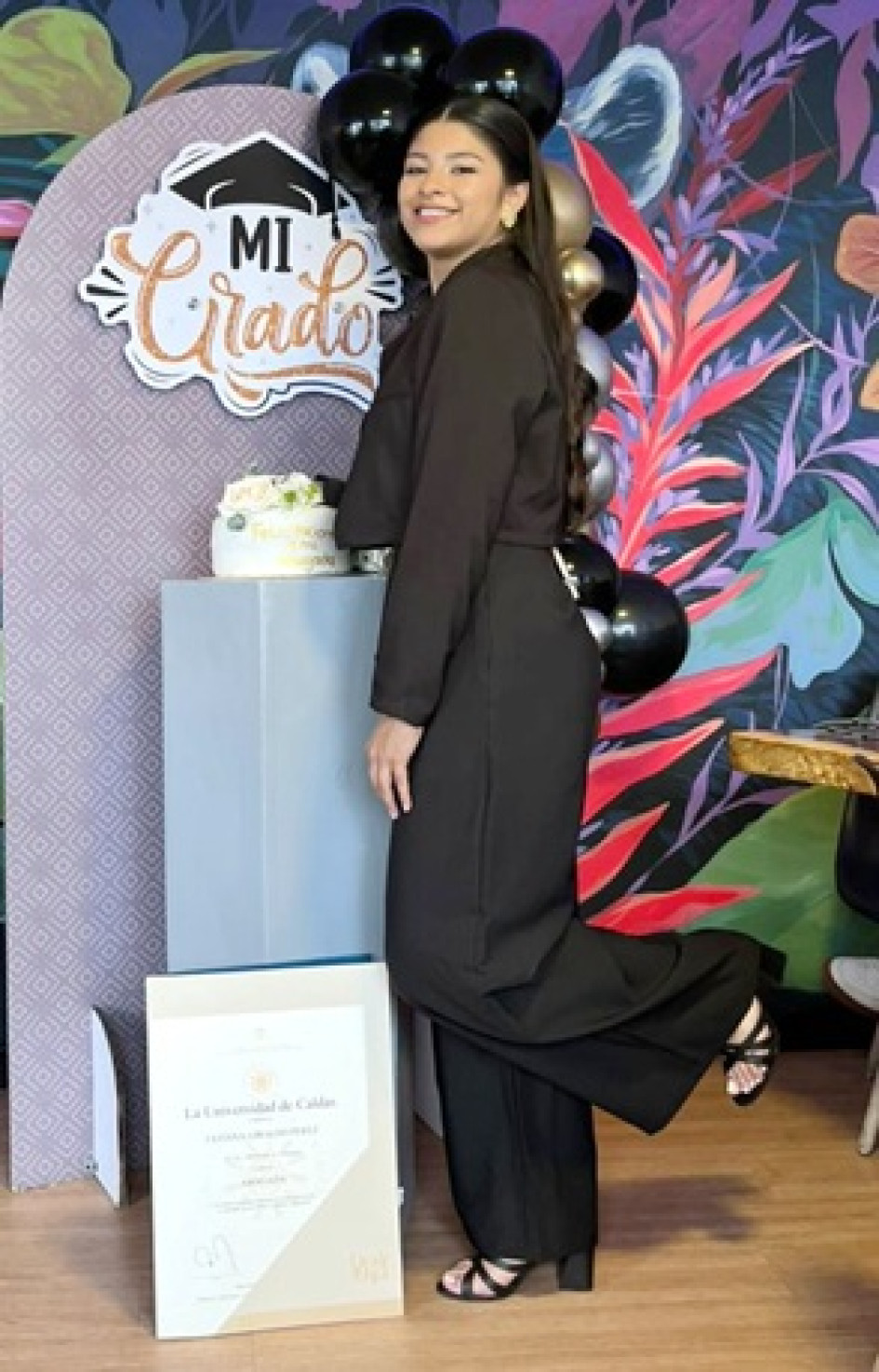 Tatiana Giraldo Pérez se graduó como abogada.