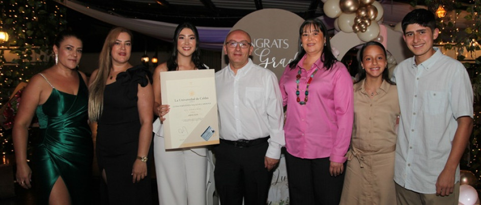 Paula Andrea Cardona, Ximena Cardona, Luisa Fernanda Salazar Cardona, Fredy Salazar, Melissa Soto, Lucía Salazar y Juan David Salazar.