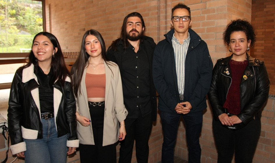 Catalina Mejía, Natalia Hernádez, Andrés Rivera, Darío Arenas y Cristina Savogal.
